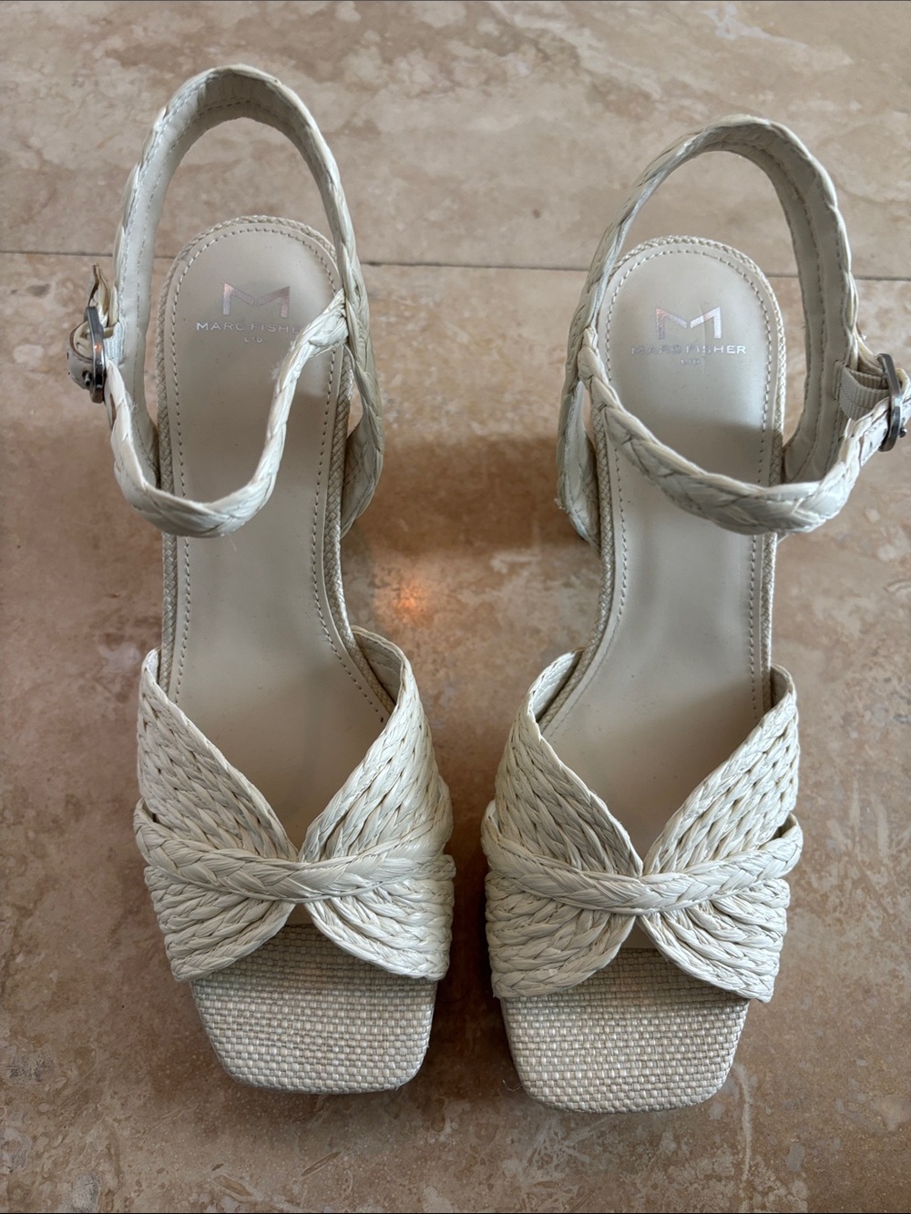 Chela Platform Raffia Sandal
Marc Fisher LTD Size 9